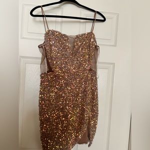 BRAND NEW NEVER WORN FASHION NOVA SEQUIN DRESS SIZE MEDIUM